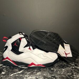 JORDAN TRUE FLIGHT 342964-160 WHITE/VARSITY RED-BLACK MENS SHOE SIZE 12